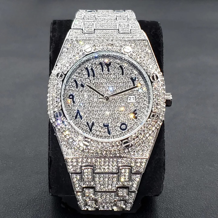 Montre Diamant avec Chiffres Arabes