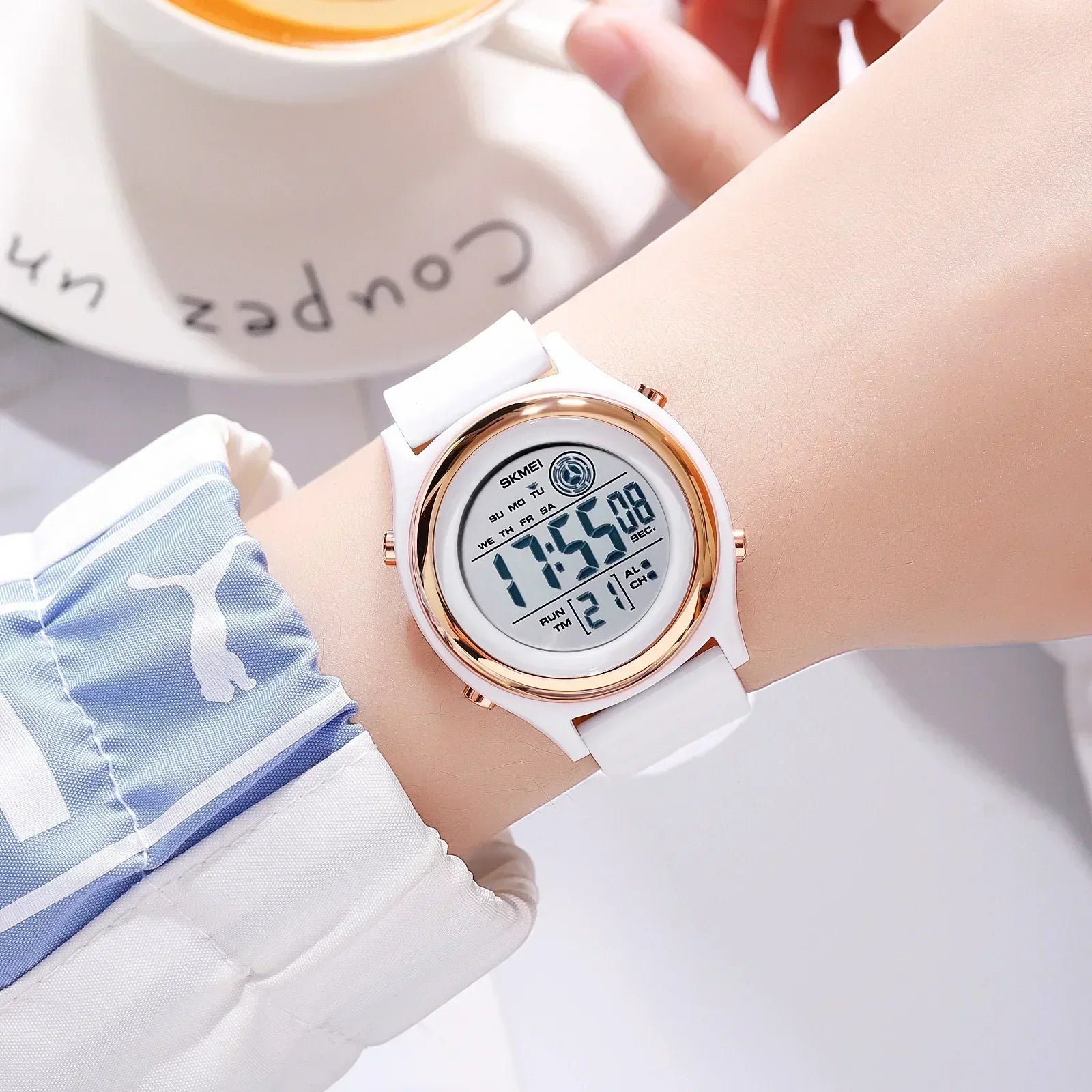 Montre Digitale Antichoc pour Femme - Paradis des Montres