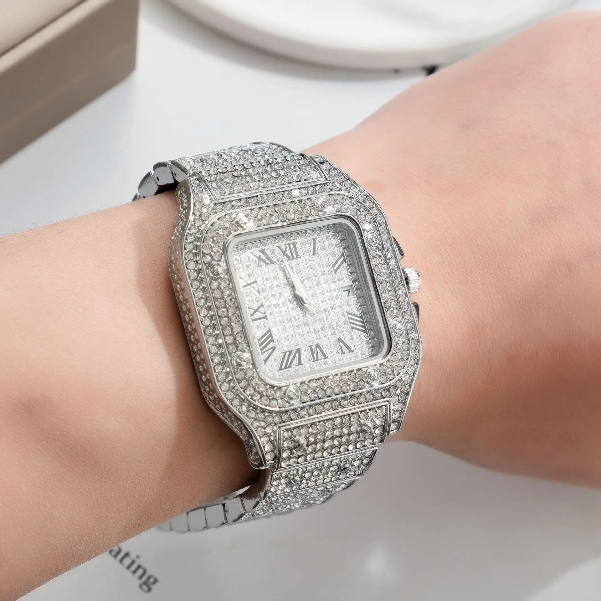 Montre de Luxe avec Diamants - Paradis des Montres